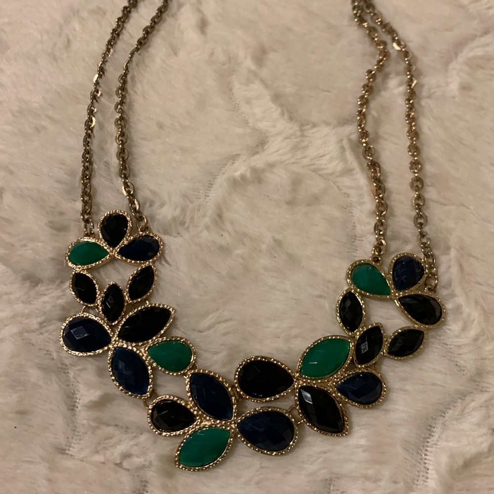 green and navy blue necklace ,gold tone chain.